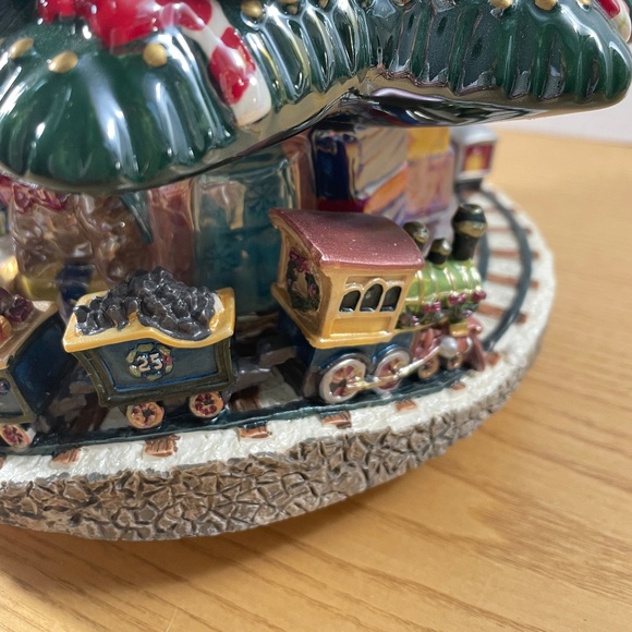 Christopher Radko Holiday Musical Motion Ceramic Christmas Tree w Train Video - Picture 6 of 13